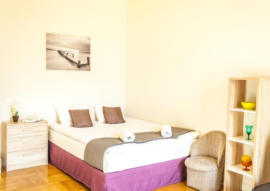 Dzirnavu City Center Apartment 8