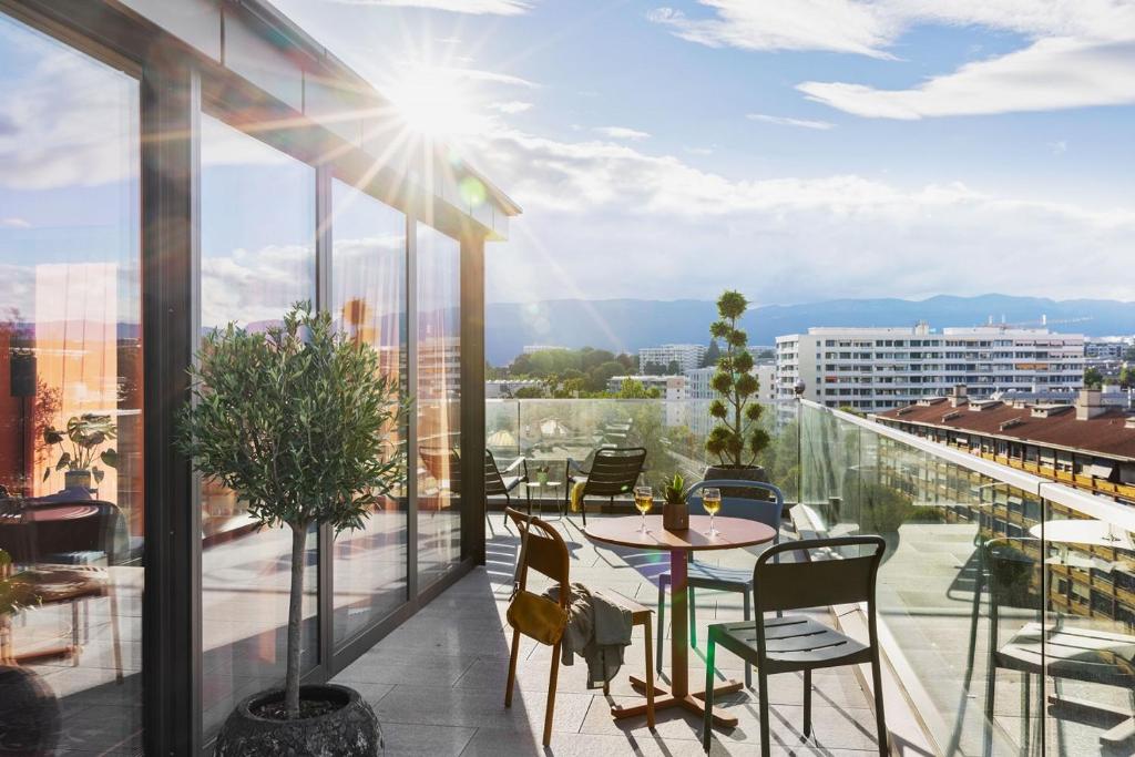 Stay KooooK Geneva City - Online Check In 1