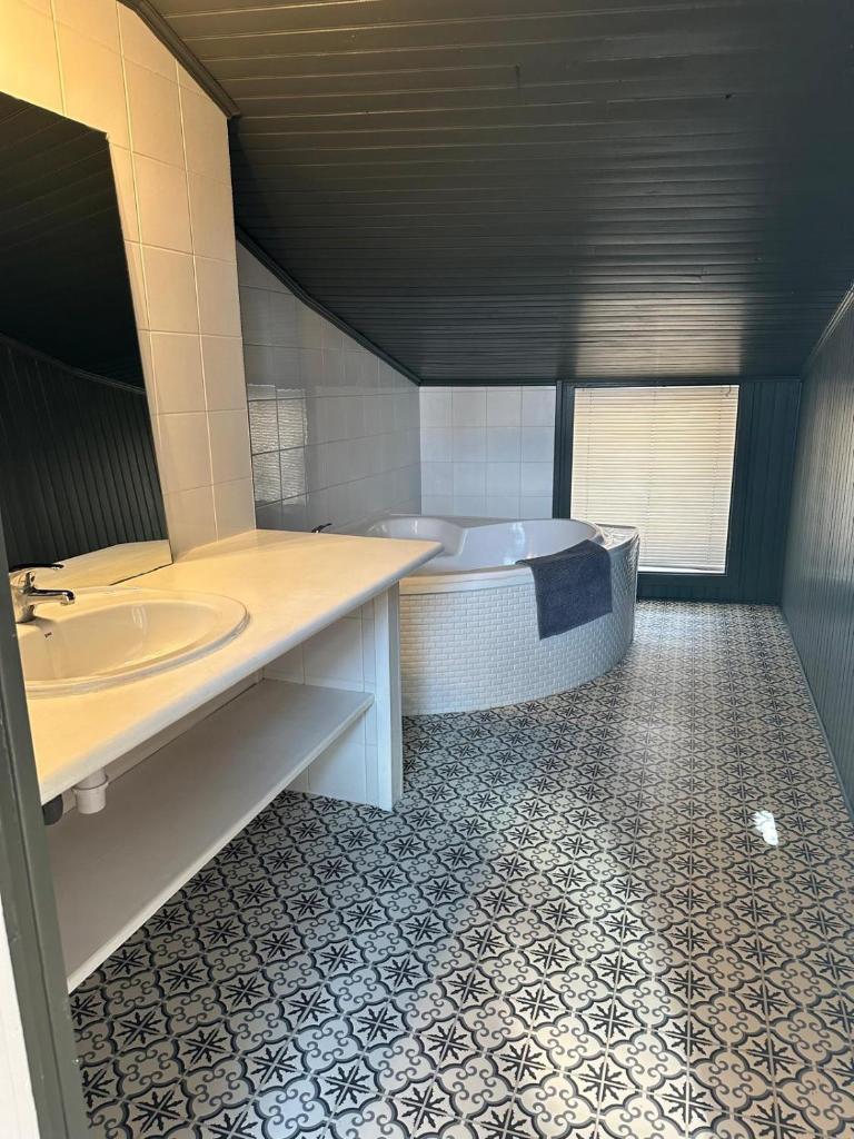 Maison 6 ch avec jacuzzi hyper centre Terrasse 6