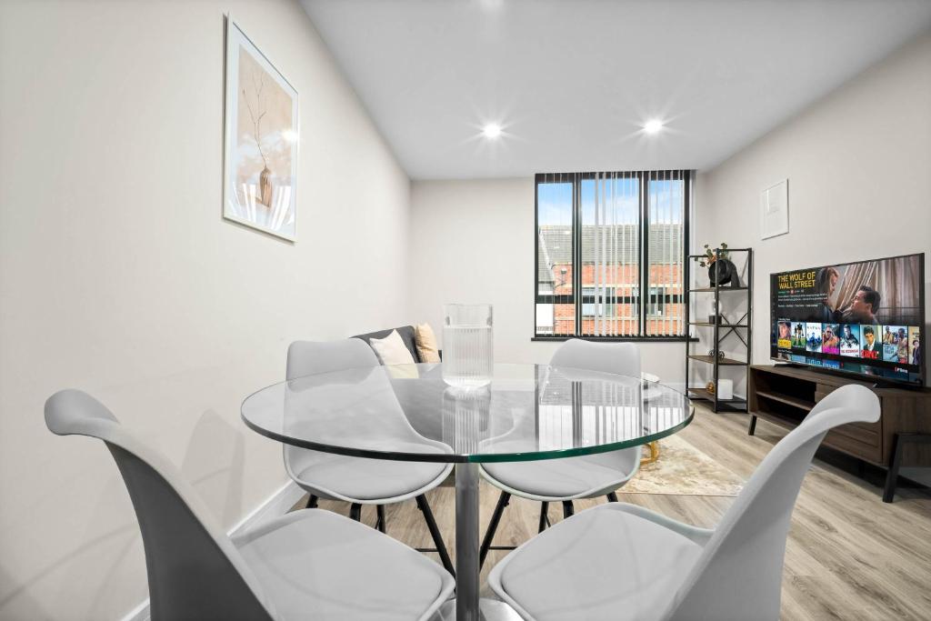 Modern Apartment - City Centre - 2 Bedrooms - Wifi - Netflix - Jewellery Quarter 9AH 5