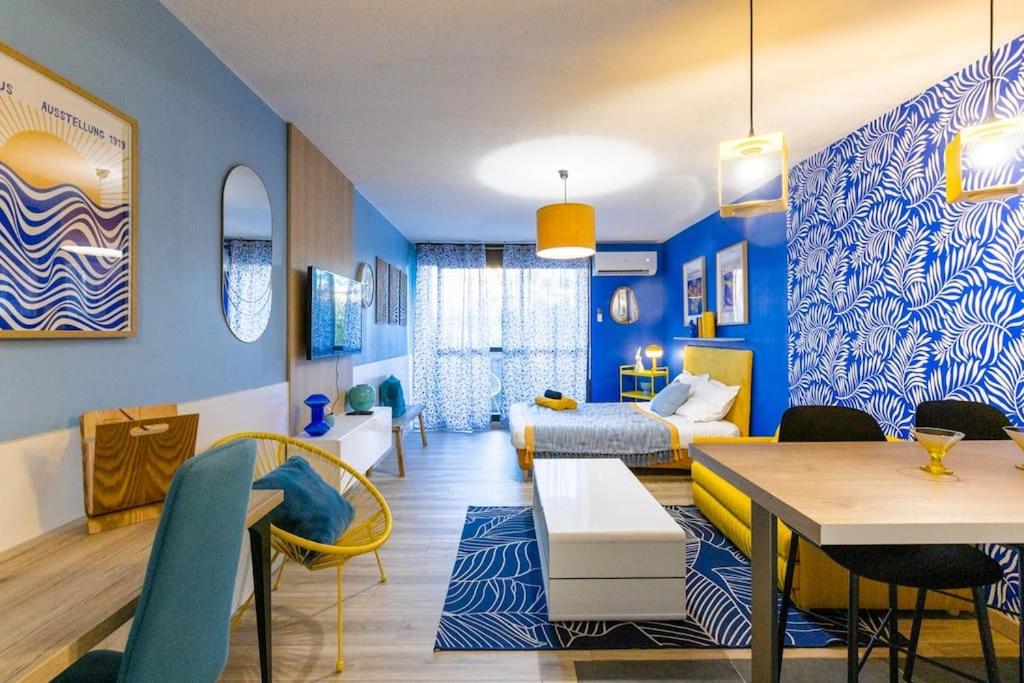 Neon Oasis - Parking - Terrasse - Wifi - 4