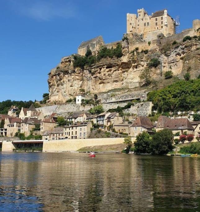 Photo de la galerie de l'établissement Nuit insolite sur un voilier, à Saint-Cyprien