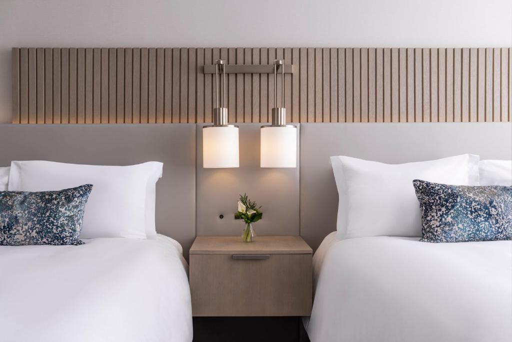 Loews Arlington Hotel Image