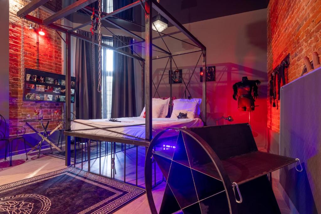 BDSM Apart Grey by BAST Manufaktura Centrum Miasta Legionów 18 , Idelny na Prezent, Parking na terenie , Tylko dla dorosłych ADULTS ONLY 4