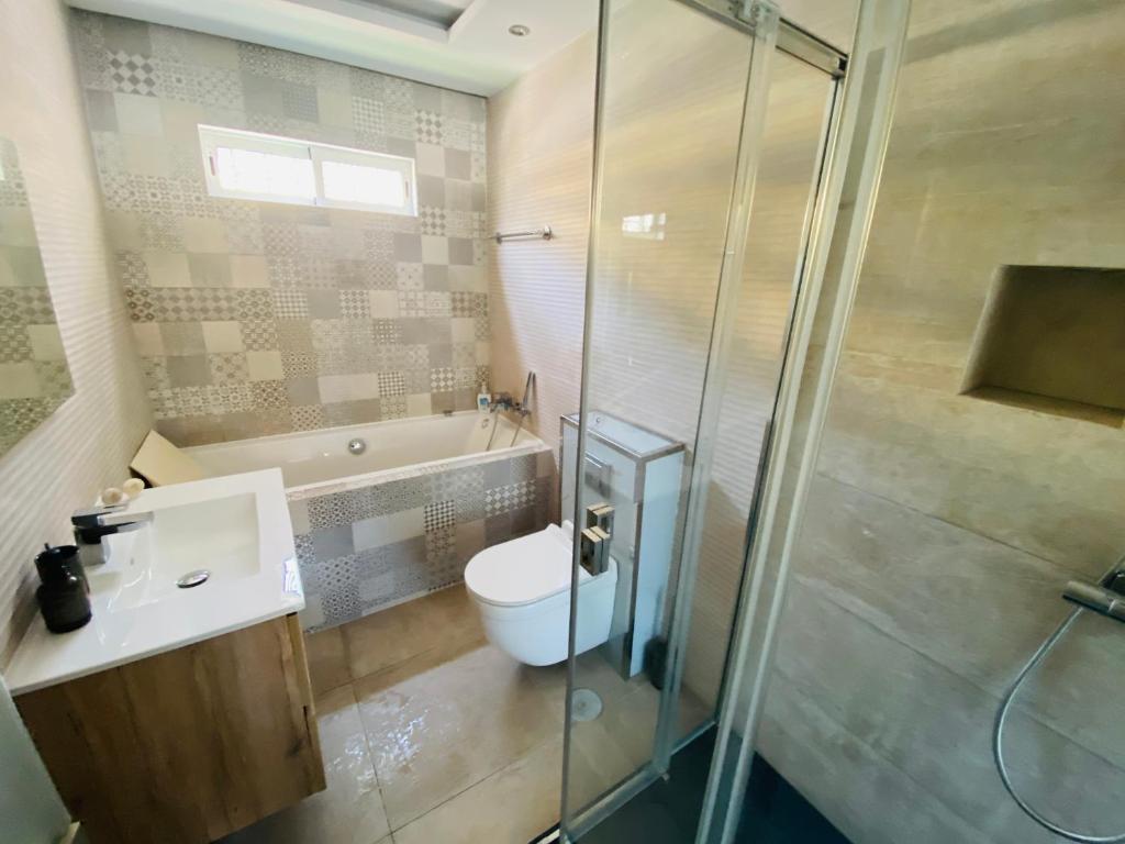 Puerto Rico duplex with community pool close to the beach 3