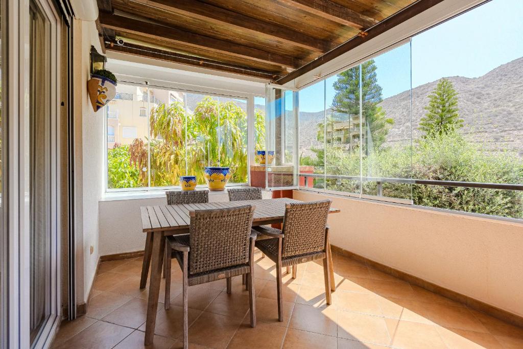 Villa with private pool and beautiful garden 5