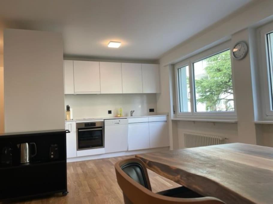 Sunny and very central 2BR flat - Sky8 8