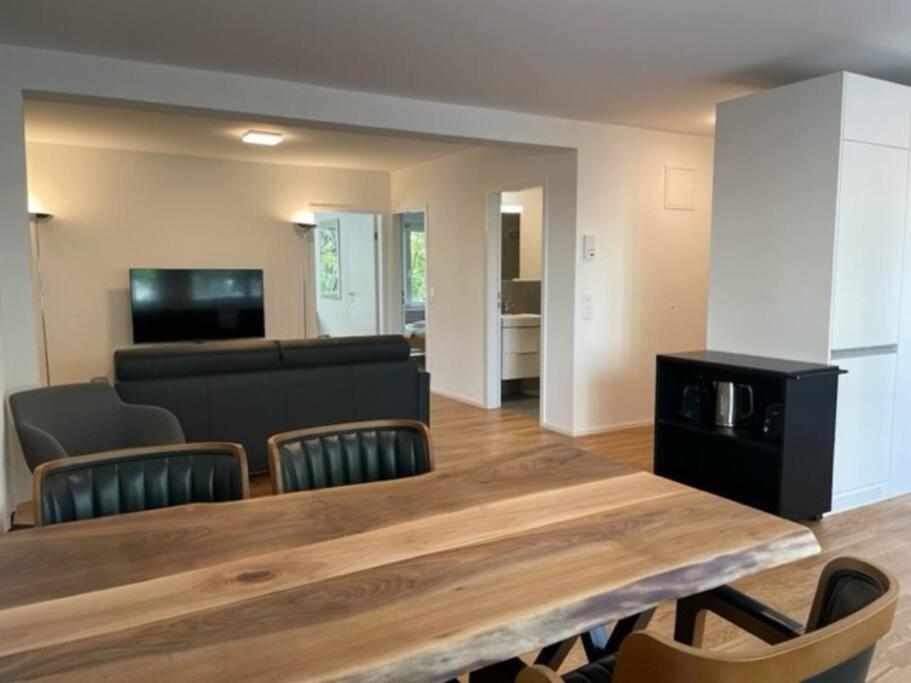 Sunny and very central 2BR flat - Sky8 5