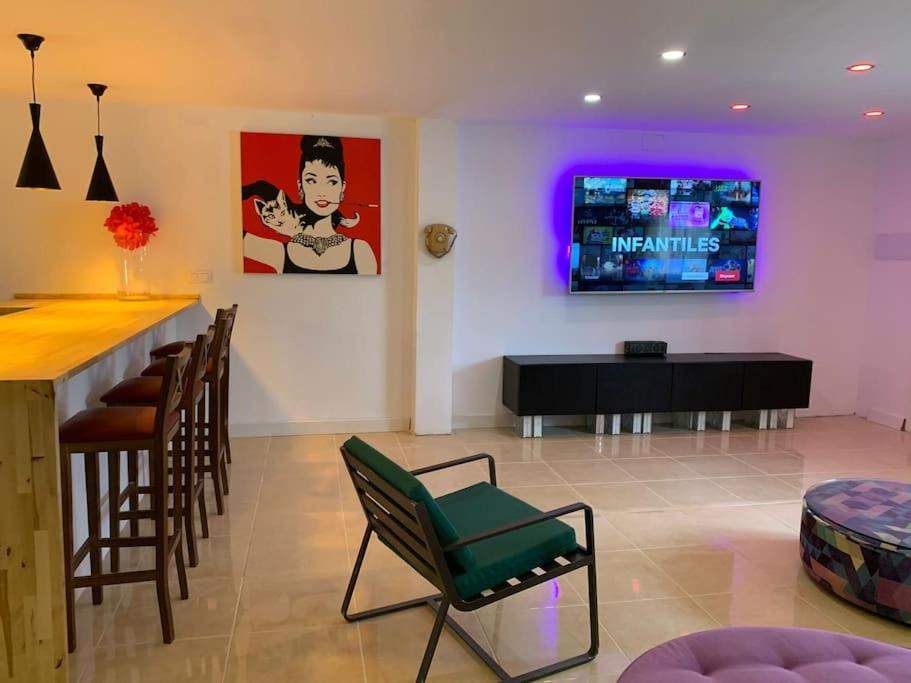 Luxury HappyHouse 6