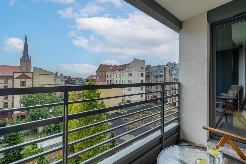 Park Apartamenty Mariacka Szczecin z Parkingiem by Noclegi Renters 4