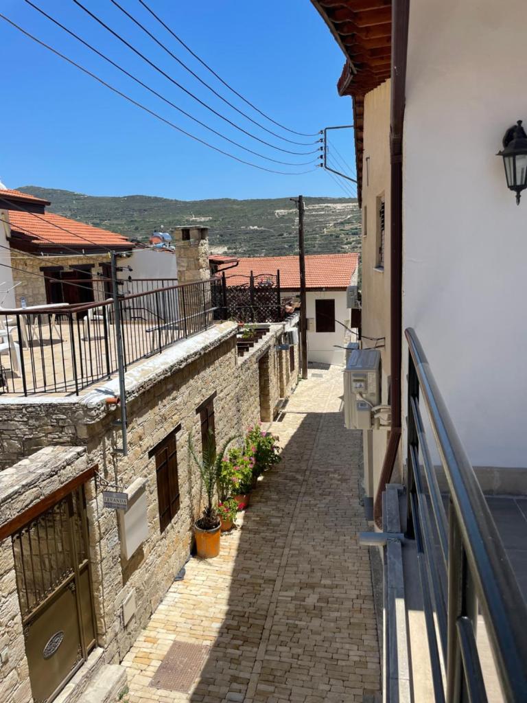 Omodos Katoi Holiday Homes 4