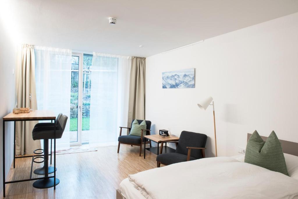 Happy Stay Rentals 7