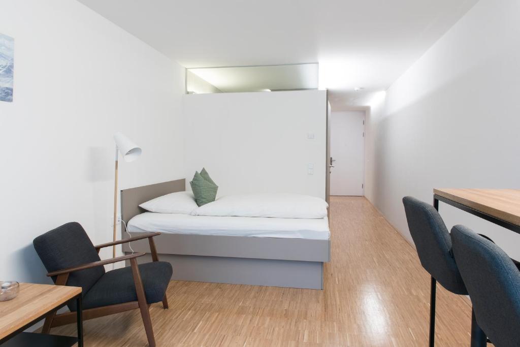 Happy Stay Rentals 8
