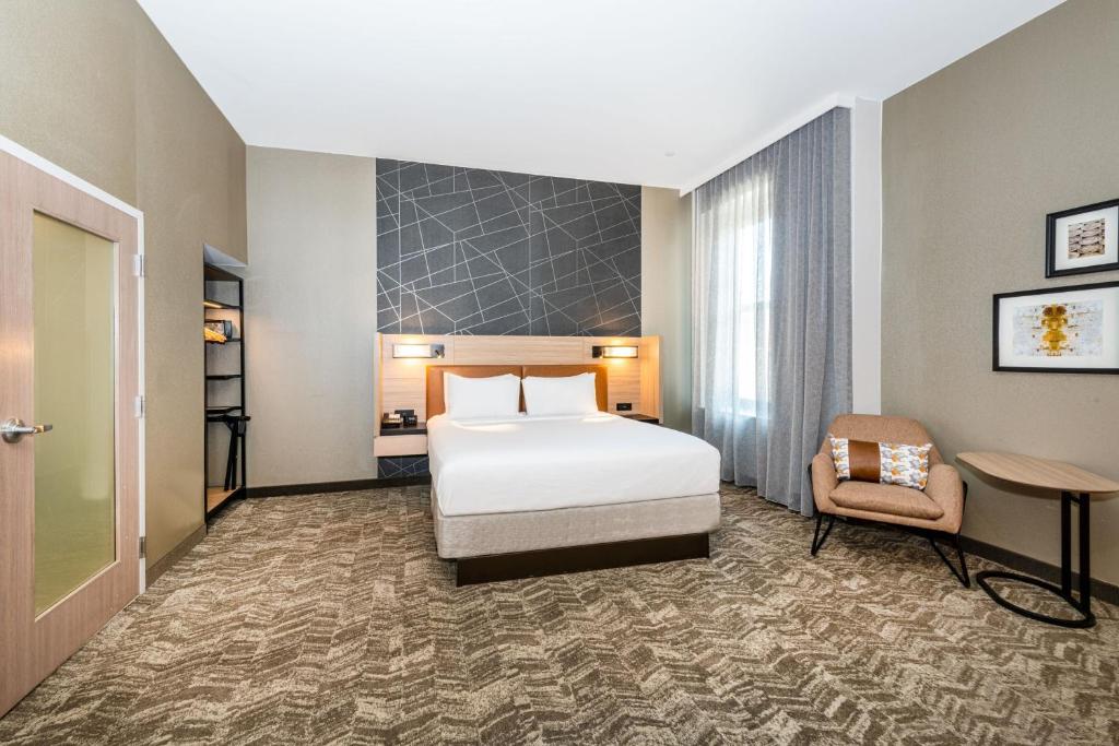 SpringHill Suites by Marriott Baltimore Downtown Convention Center Area Image