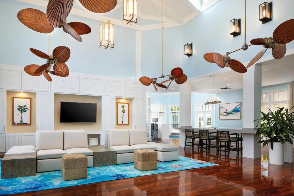 Marriott's Harbour Lake Image