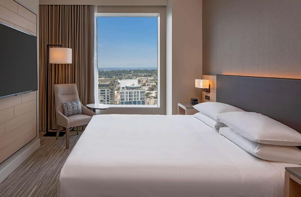 Hyatt Regency Seattle Image