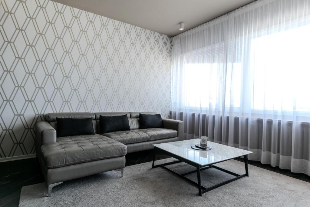 Máni Apartments by Heimaleiga 2