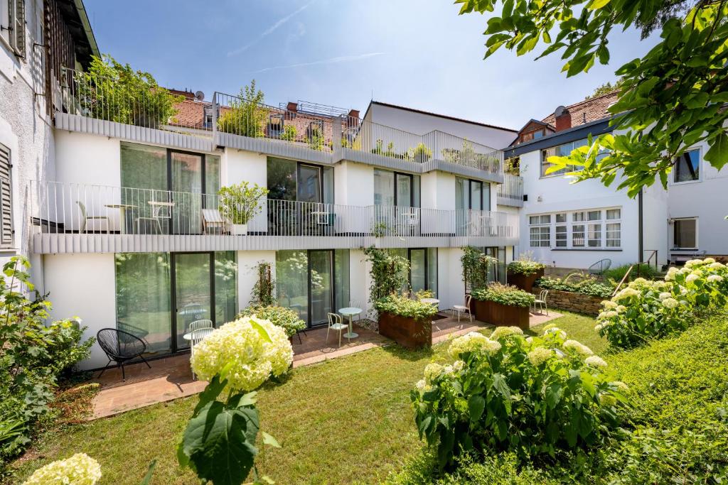 Happy Stay Rentals 3