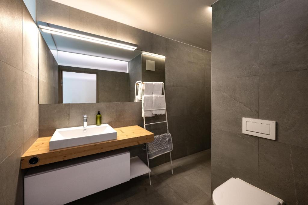 Happy Stay Rentals 5