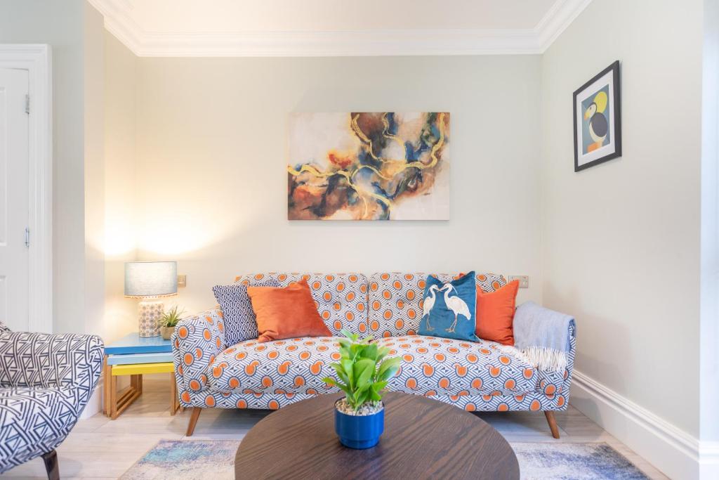 5 Star - The Ulsterville Residences - Free On-site Parking 3