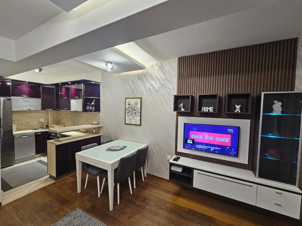 AS Apartment 4