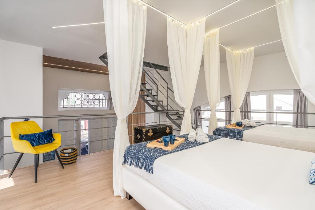 Host Wise - Elegant Loft with Historic Charm & Terrace 7
