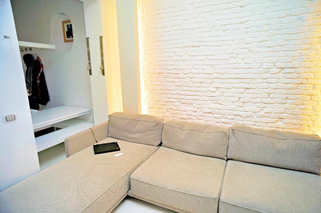 Elegant And Modern Loft In Medieval Bologna 5