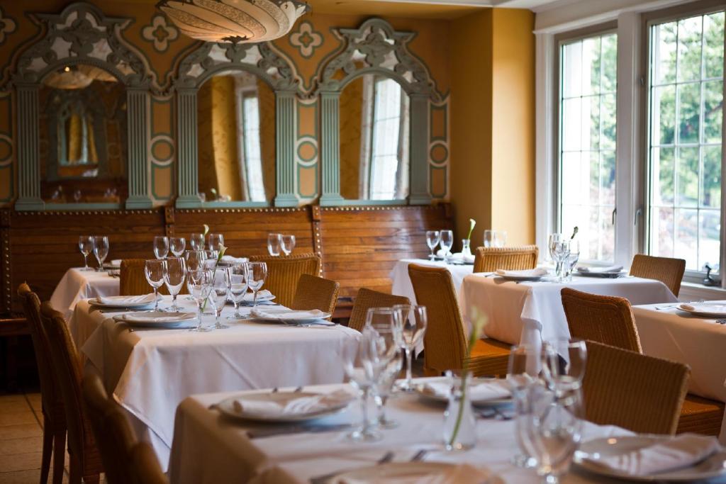 Hotel Lombardy Image