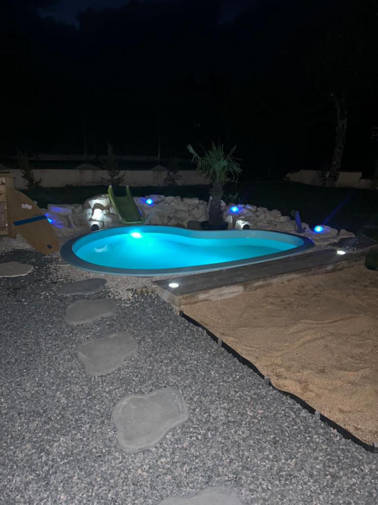 Oasis Lou 4