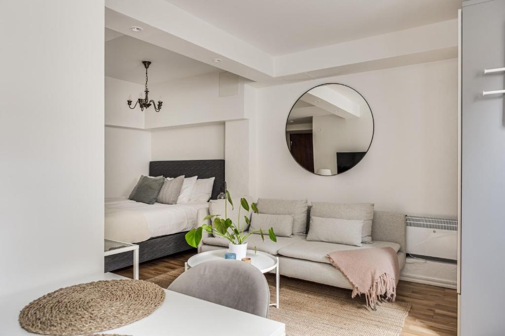 Trendy & Central Stockholm Apt 2