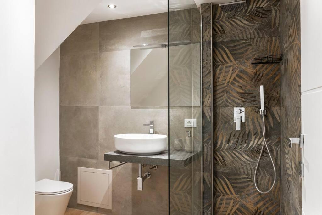 Eleven Luxury Suite 7