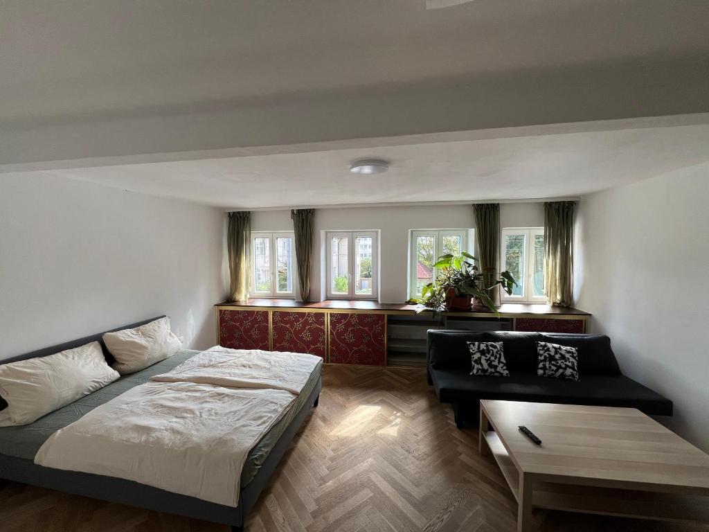 Lifestyle Wohnung mit Terrasse und Garten 2