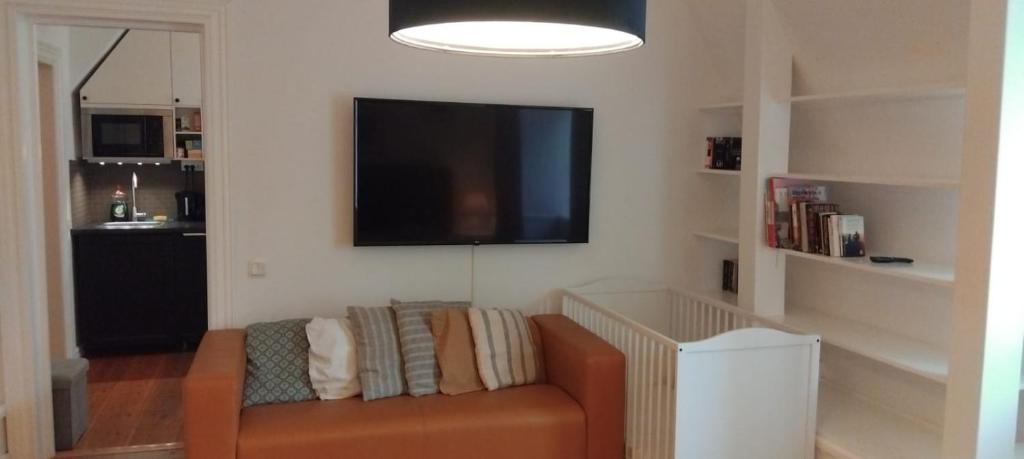 Private one room apartment in OLD TOWN Image