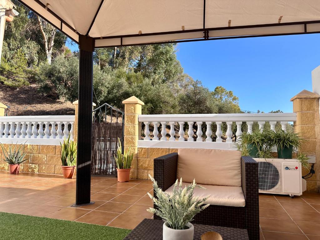 THE HOUSE IN TOQUERO Solarium views to the Alcazaba 6