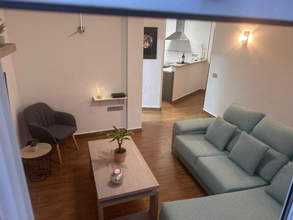 THE HOUSE IN TOQUERO Solarium views to the Alcazaba 4