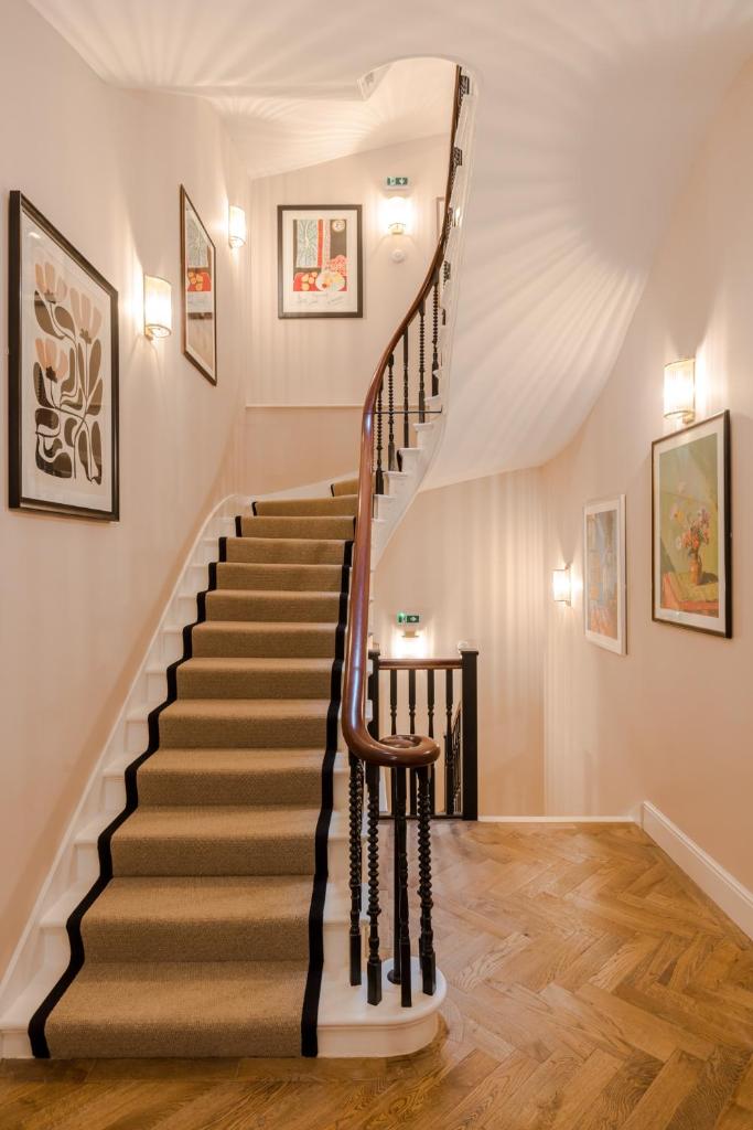 Tyndall's Park - Your Apartment 7