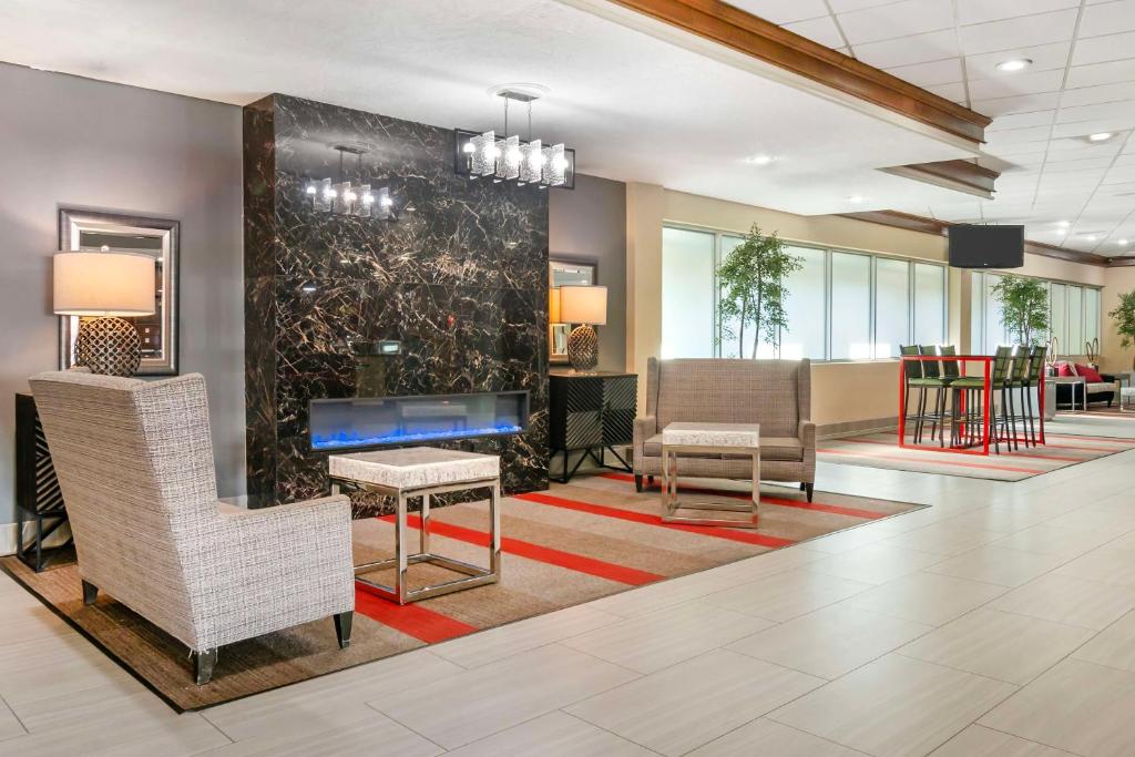 Best Western Premier Kansas City Sports Complex Hotel Image