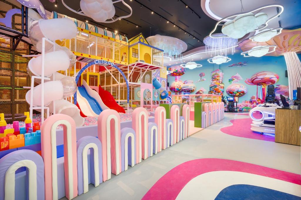 FLAMINGO IBIZA Hai Tien