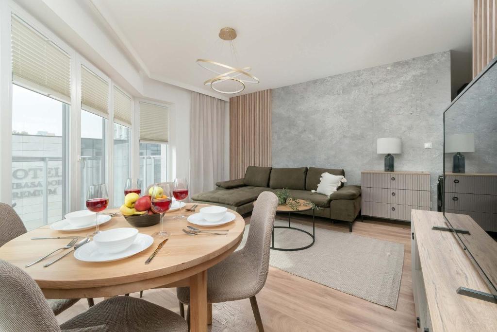 Kilińskiego Prestigious Apartment with Parking by Renters Prestige 7