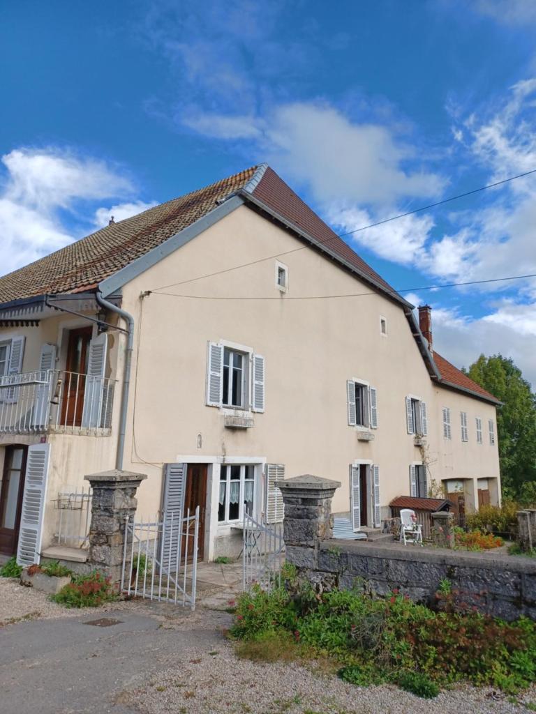 Ferme comtoise de charme 1