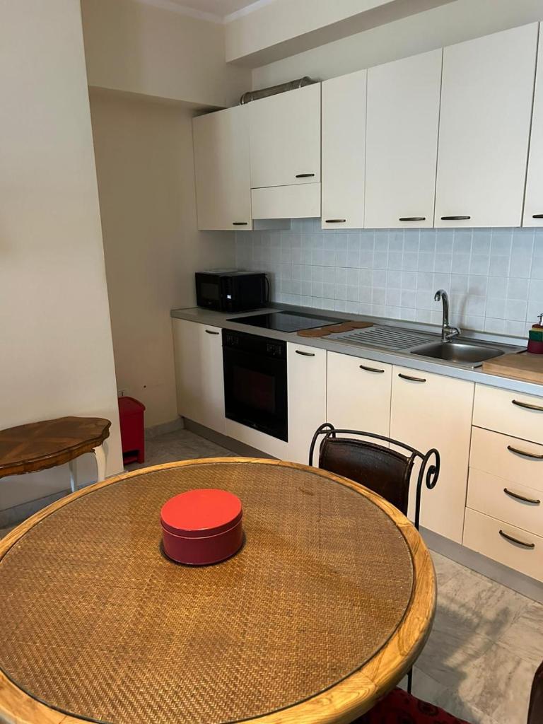 Bocca's Apartment 8 7