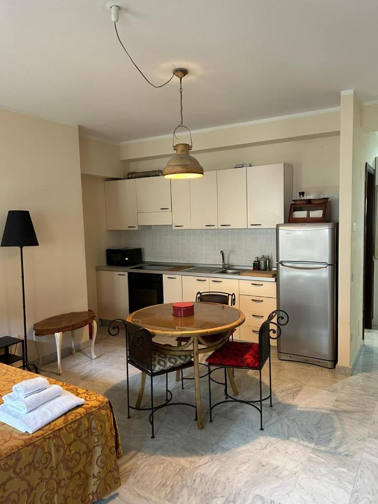 Bocca's Apartment 8 4