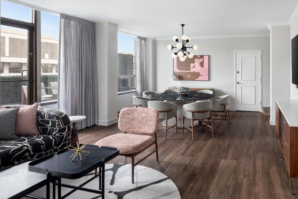 Le Meridien Washington, DC, The Madison Image