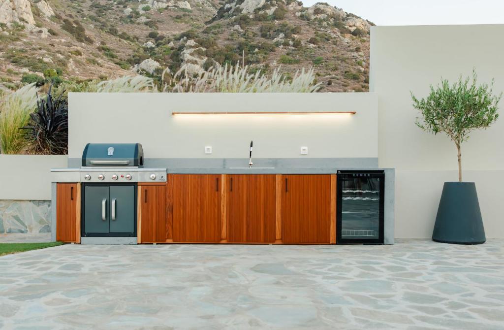 KALOS LUXURY HOMES, BEACHSIDE EXPERIENCE VOULISMA 7