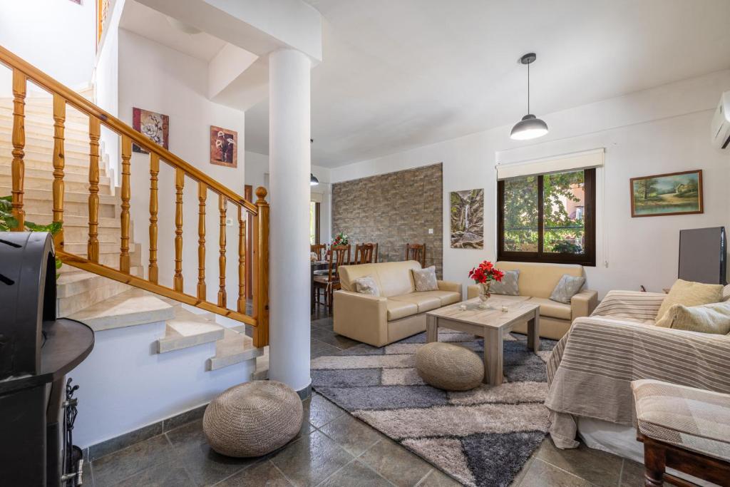 JP Pool House 6