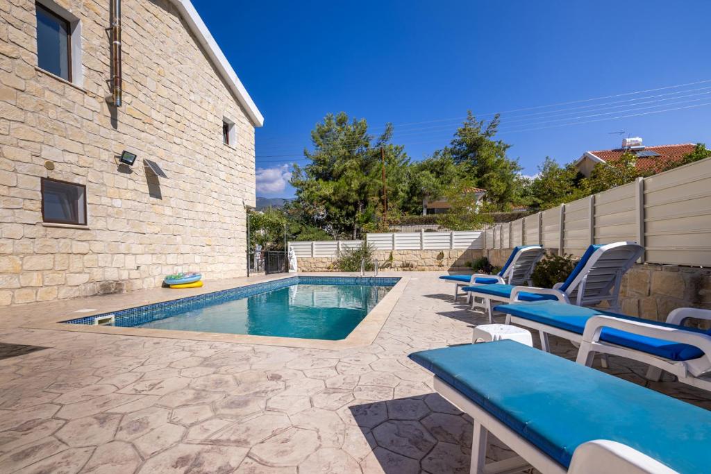 JP Pool House 7