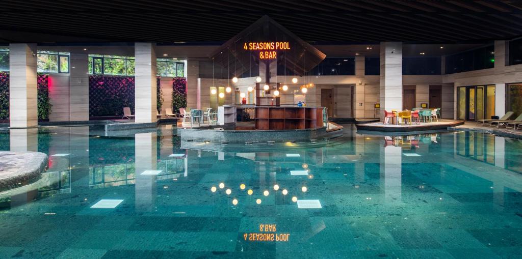 Flamingo Resort Cat Ba