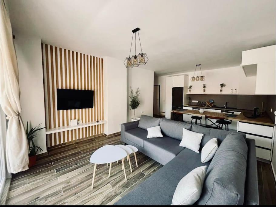 Tirana City Comfort 4