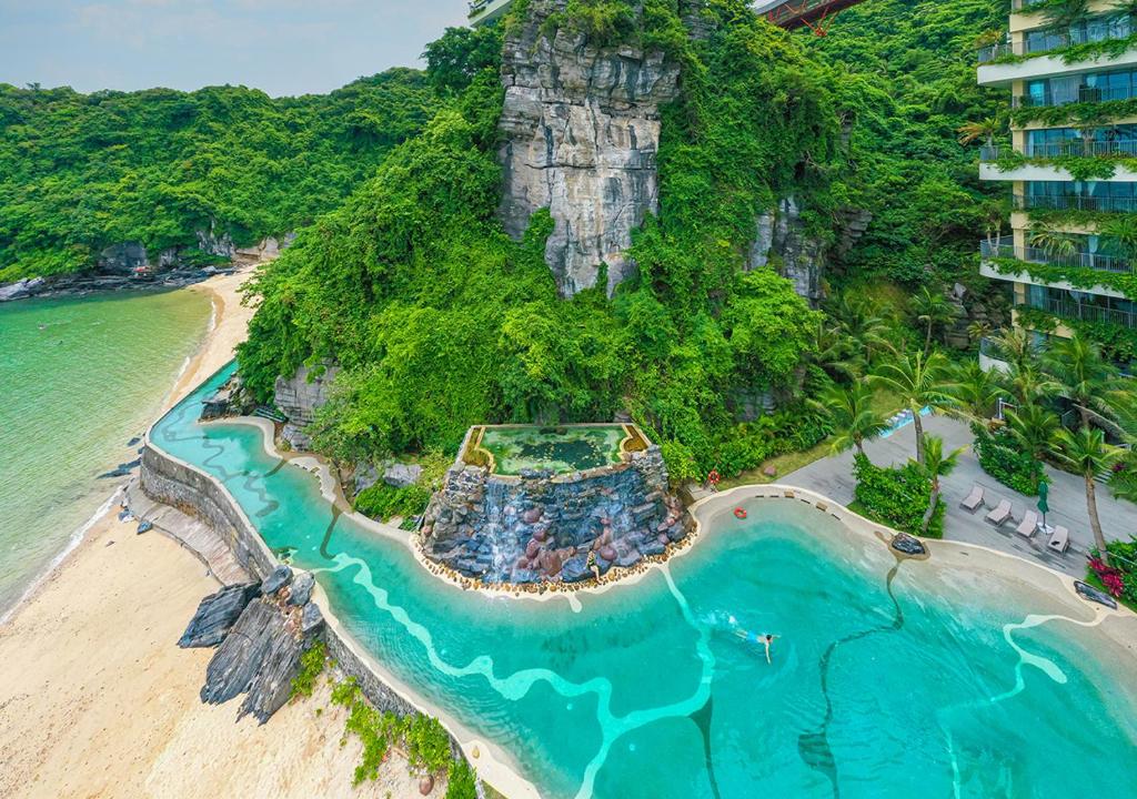 Flamingo Resort Cat Ba