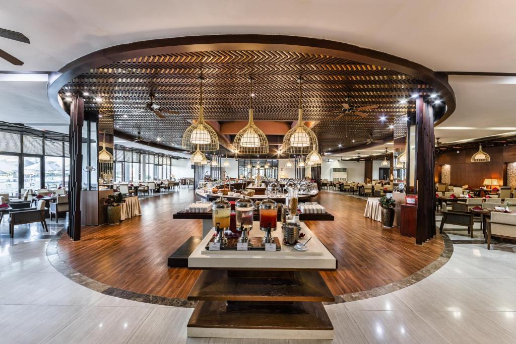 Vietsovpetro Ho Tram Beach Resort & Spa